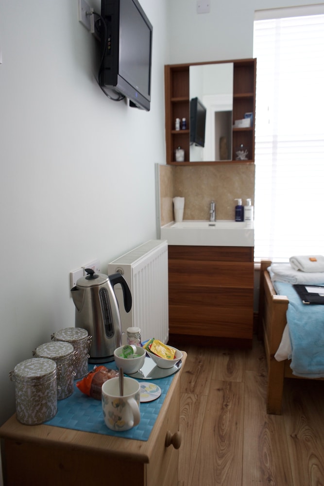 Cartref Guest House 34/50