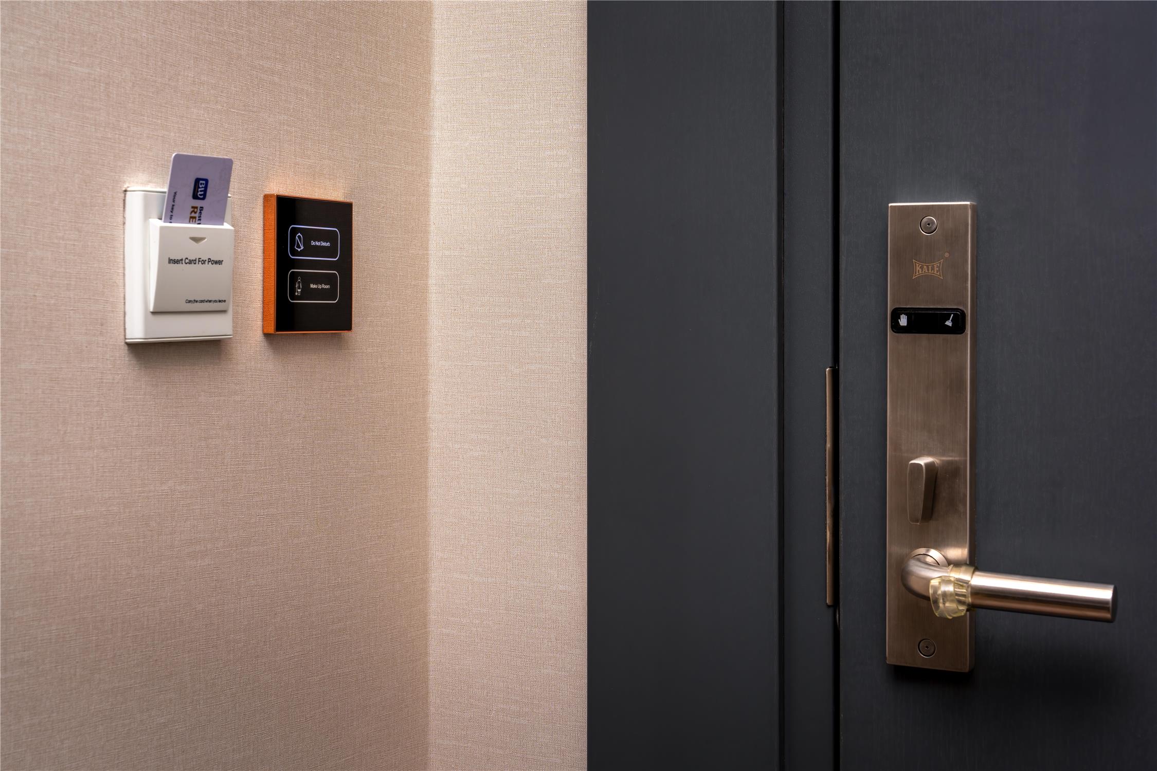 Best Western Premier Hidden Hills 34/56