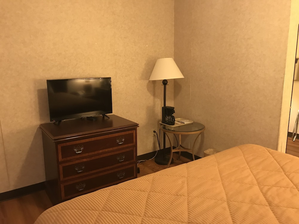 Rodeway Inn Dillsburg, PA 34/45