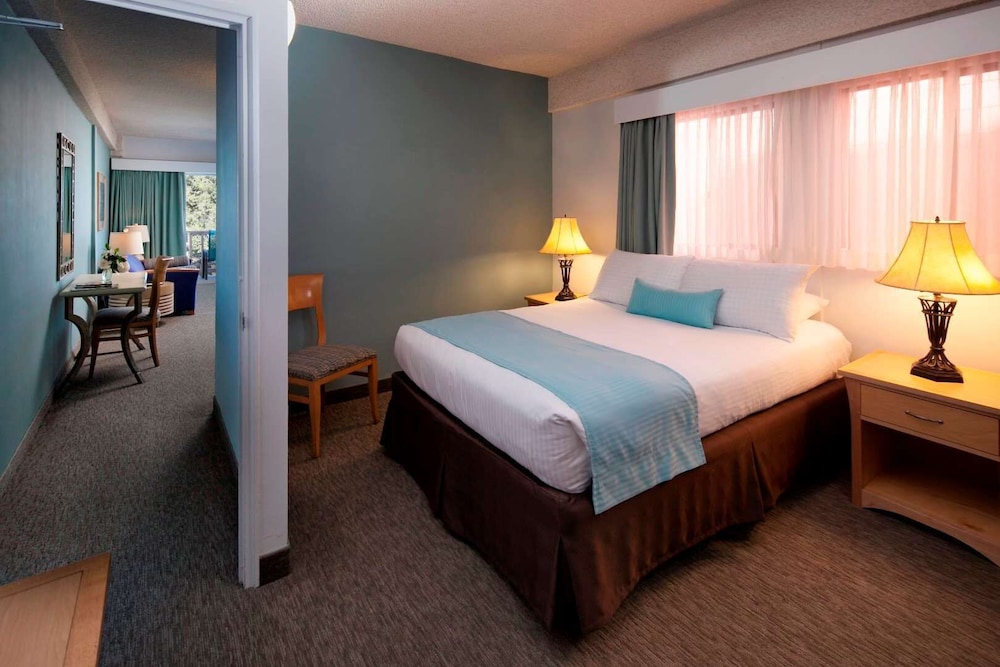 La Jolla Cove Suites 34/65