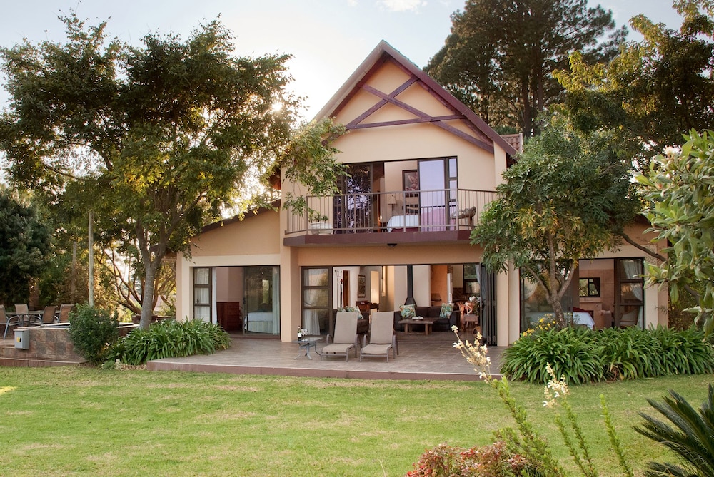Ama Casa Self Catering Cottages 32/36