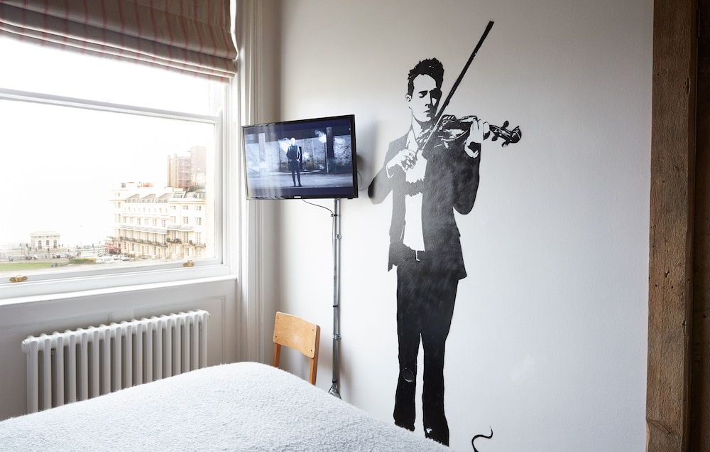 Artist Residence Brighton 25/50