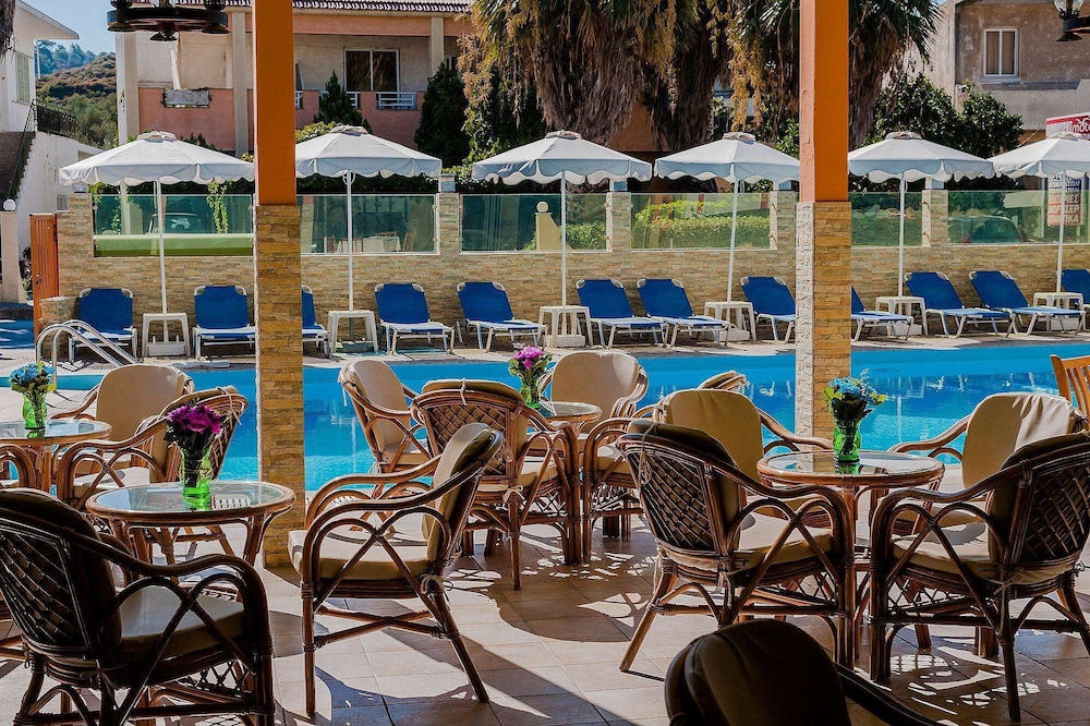 Esmeralda Hotel 27/30