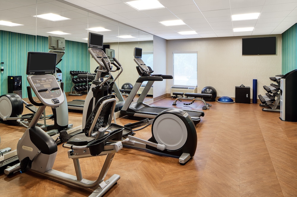 Holiday Inn Express Statesboro 23/42