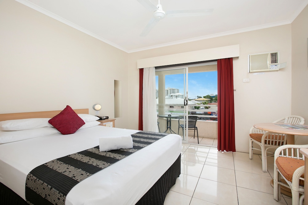 Cairns City Sheridan 32/71
