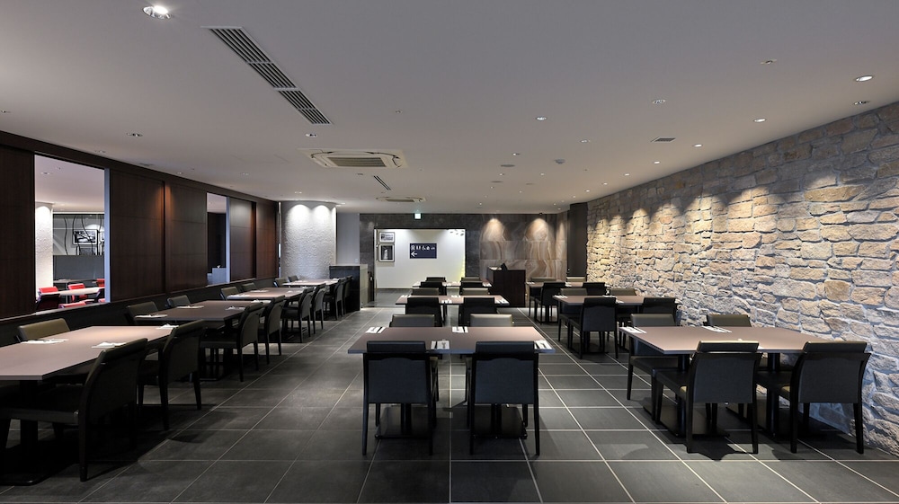 Quintessa Hotel Osaka Bay 56/63