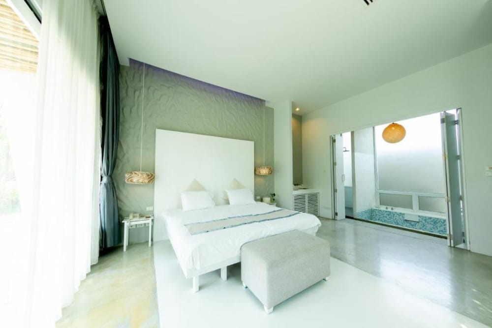 HONEYMOON, SUITE, KING BED