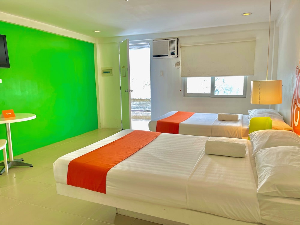 ISLANDS STAY HOTEL MACTAN 15/25