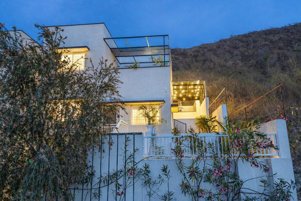 ELIVAAS Shourya Villa Athena 3-BHK Villa With Swimming Pool & Terrace in UDAIPUR