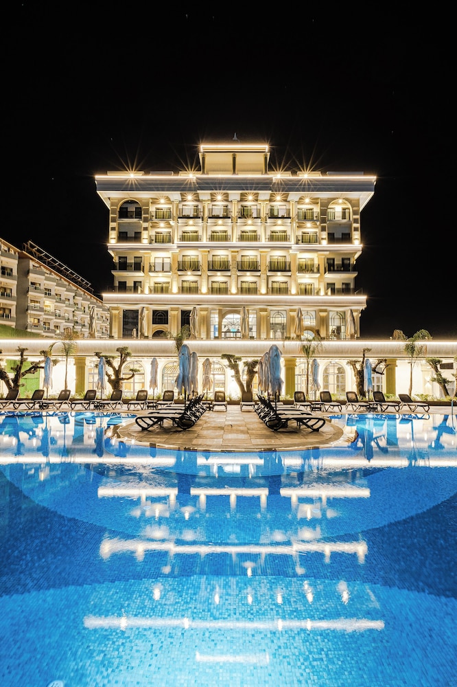 Serenity Queen Hotel in ALANYA