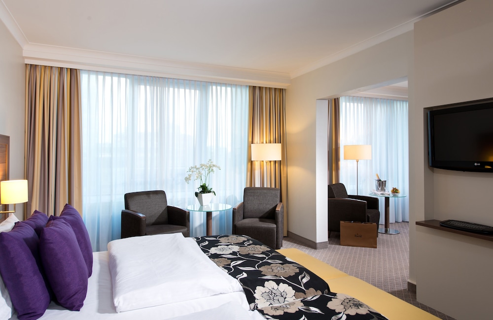LEONARDO ROYAL HOTEL DUSSELDORF KOENIGSALLEE 28/79