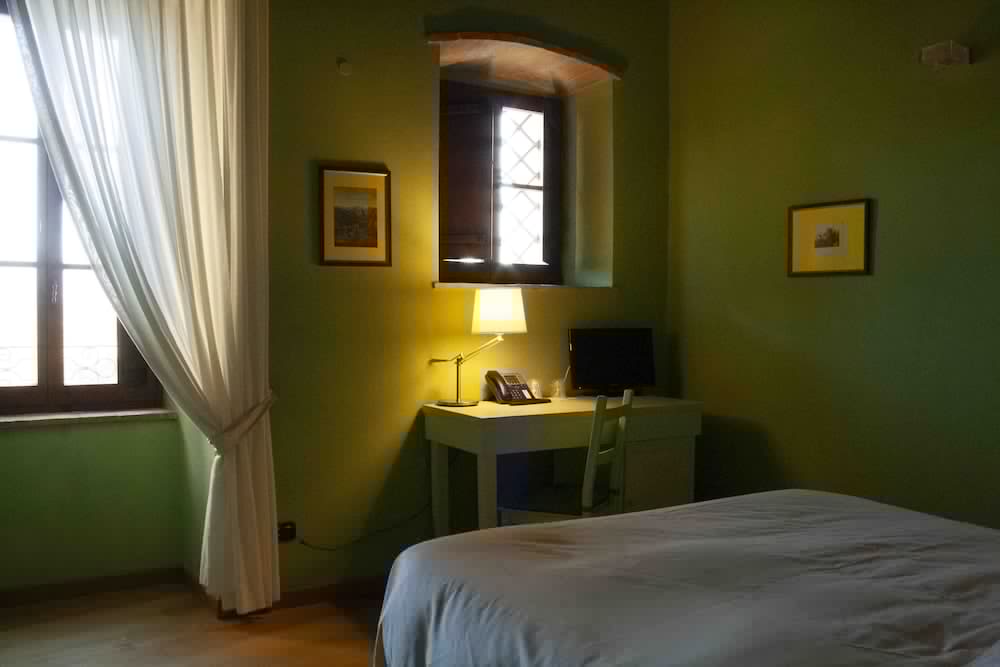 Castello di Baccaresca 11/80