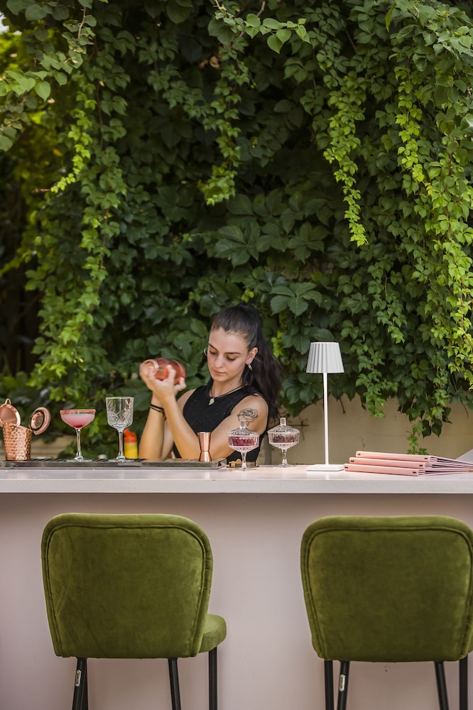 The Alley Boutique & Spa 39/50