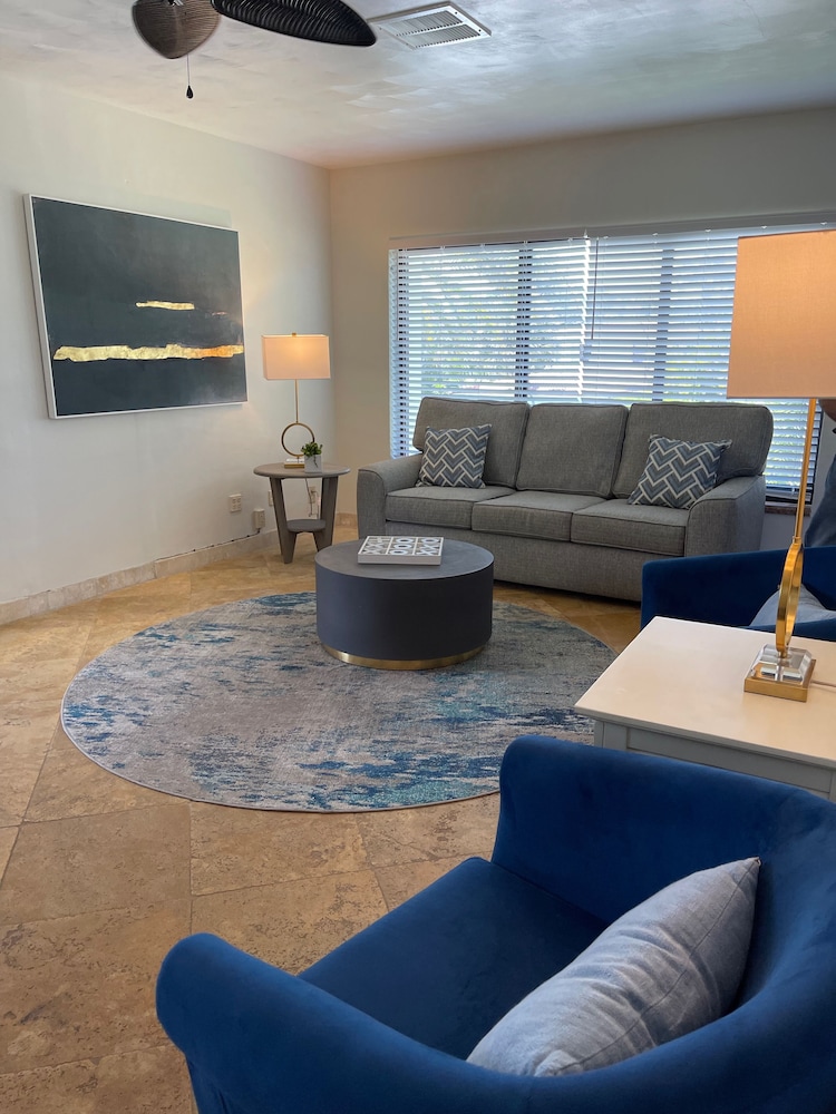 Tropic Isle Beach Resort 27/50
