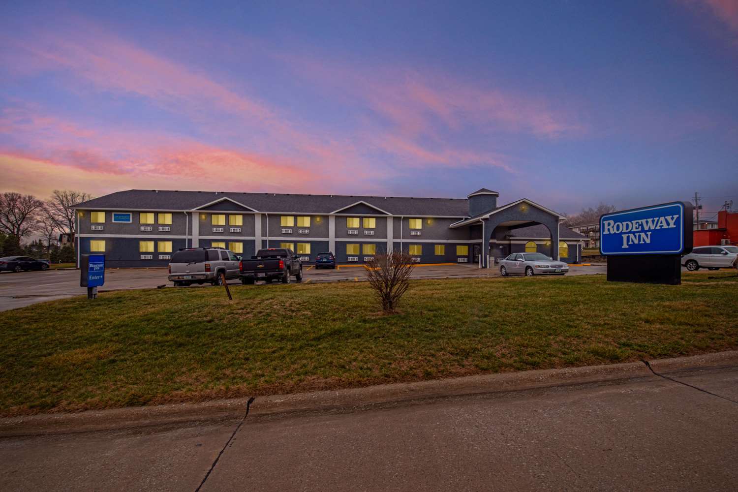 Rodeway Inn Red Oak IA 26/27