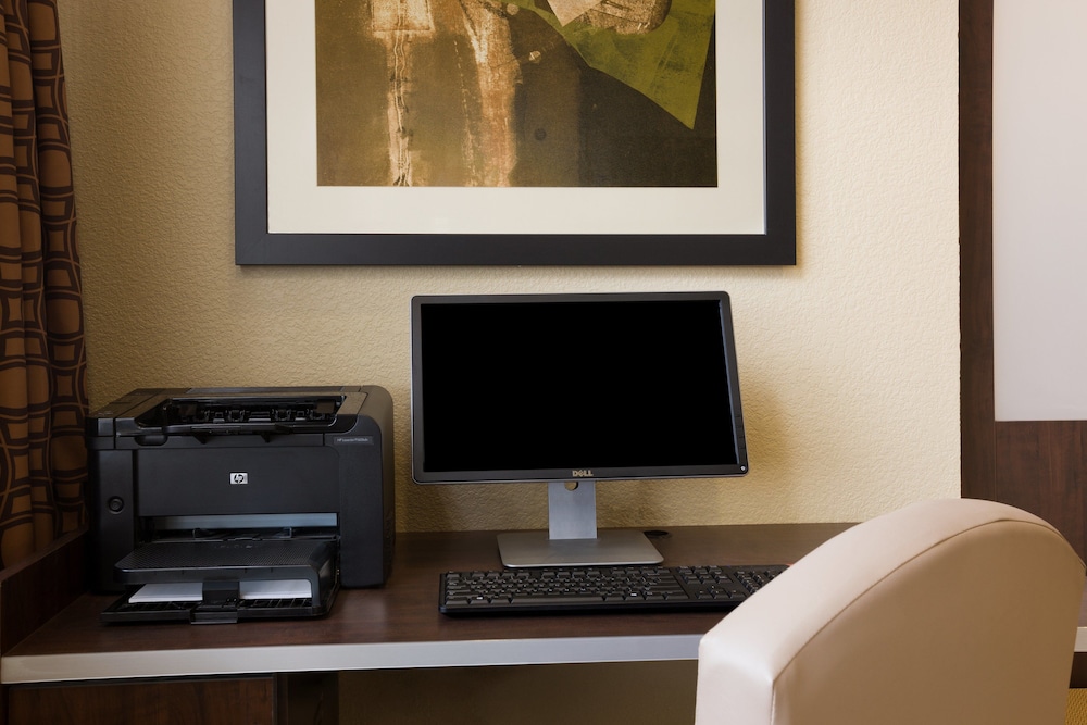 Microtel Inn Suites By Wyndham Midland 33/36