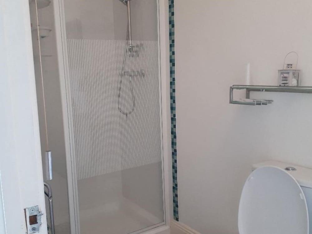Trentham Guest House 50/50