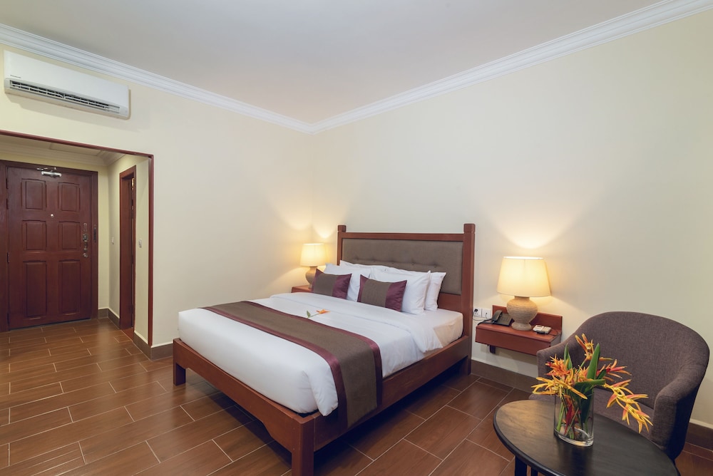 Hotel de la Renaissance 17/50