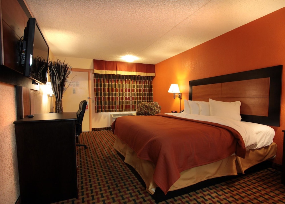 Days Inn By Wyndham Independence 18/45