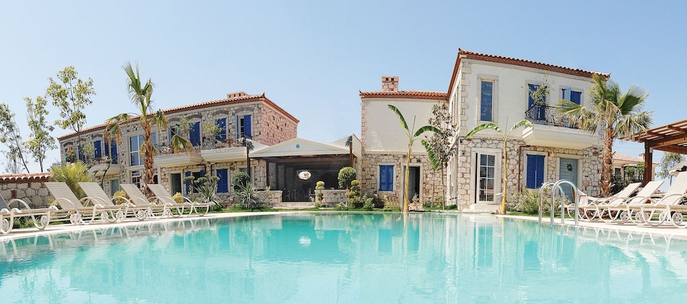 Igdeli Han Suit Otel Alacati 2/50