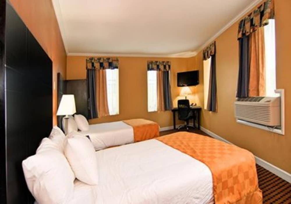 The Prince Hotel 5/19