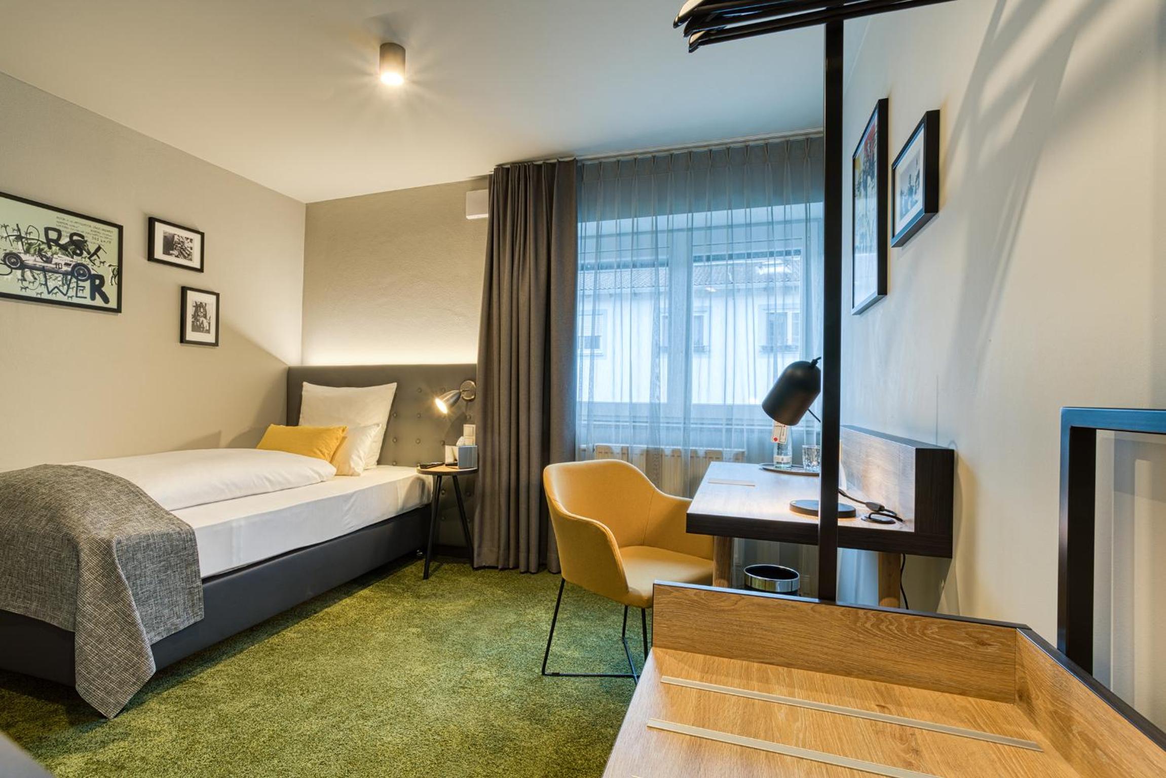 Boutique 025 Ingolstadt 8/50
