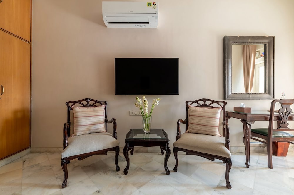 BARWARA KOTHI 39/49
