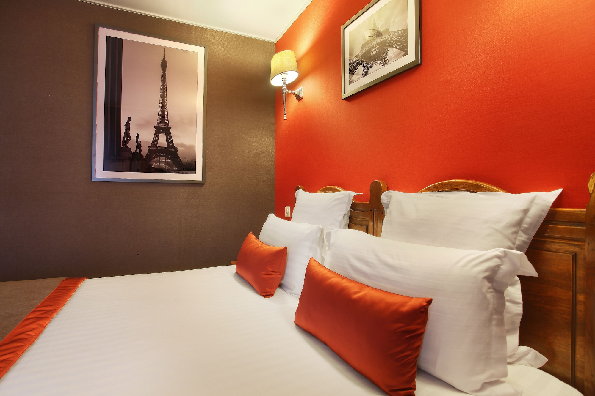 ROOM, EIFFEL VIEW