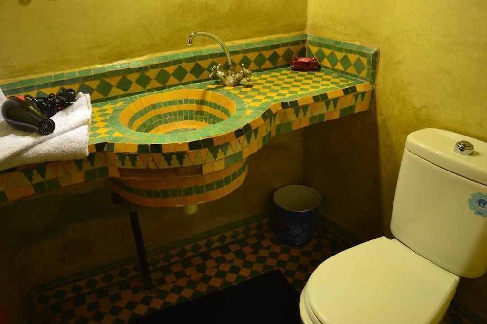 Hotel Riad Belleville 33/34