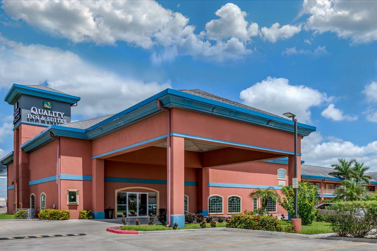 Quality Inn & Suites at The Outlets Mercedes/Weslaco 3/40