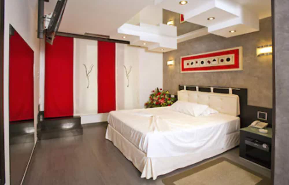 Zouk Hotel 15/50