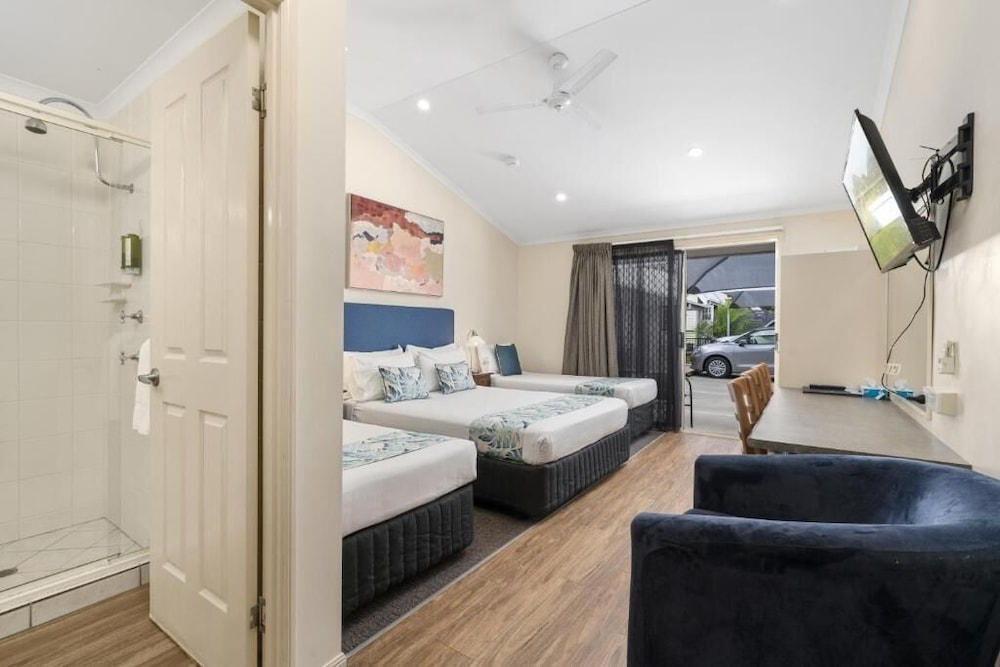 استوديو عائلي بسرير كوين وسريرين منفصلين، Caboolture Central Motor Inn 3/5