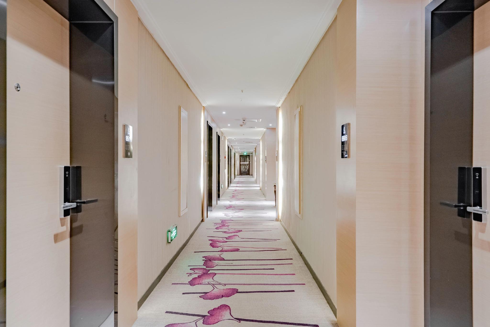 Lavande Hotel (Wuhan High-speed Railway Station) 38/48