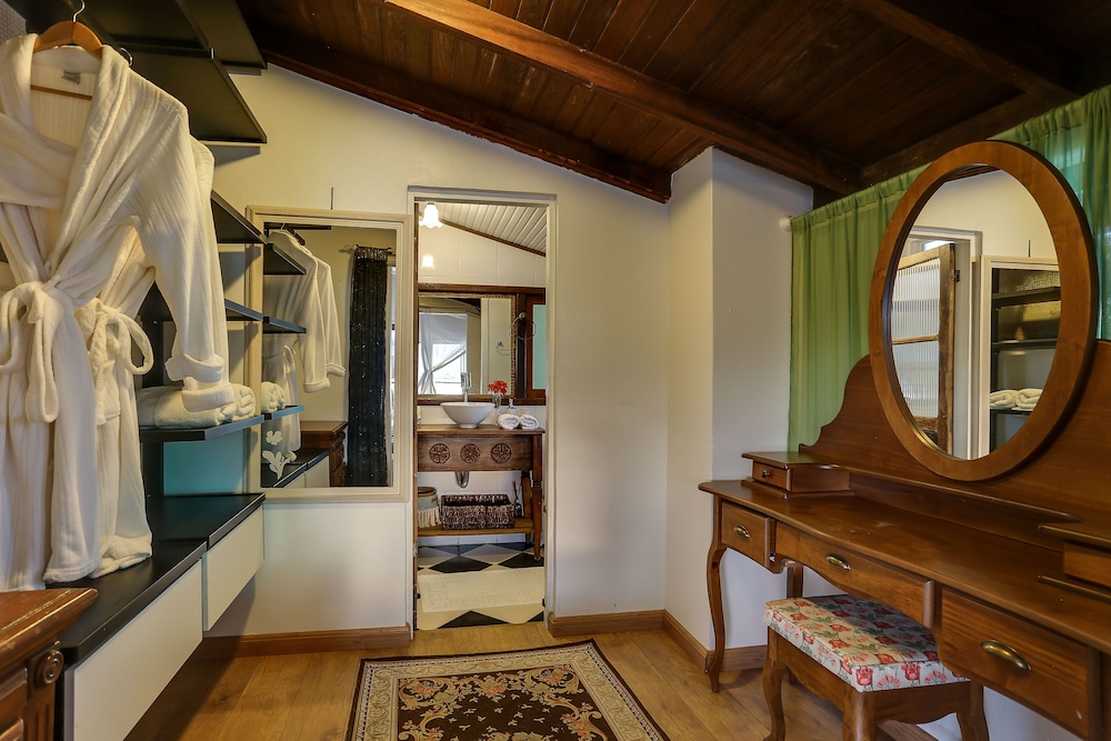 Bistrô E Guest House Isadora Duncan 39/40