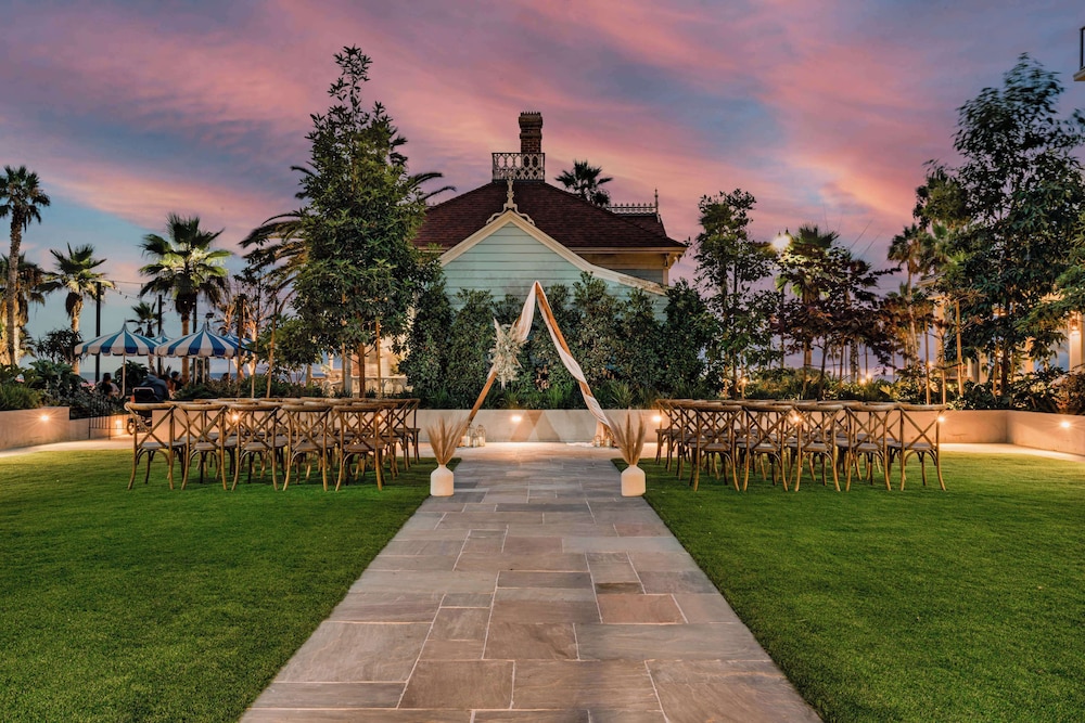 MISSION PACIFIC BEACH RESORT, part of JdV by Hyatt 40/50