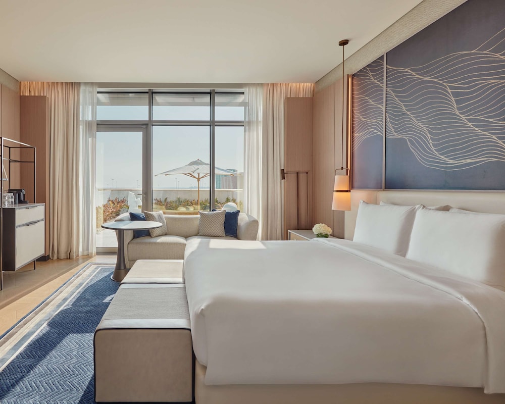 Grand Hyatt Kuwait 8/50
