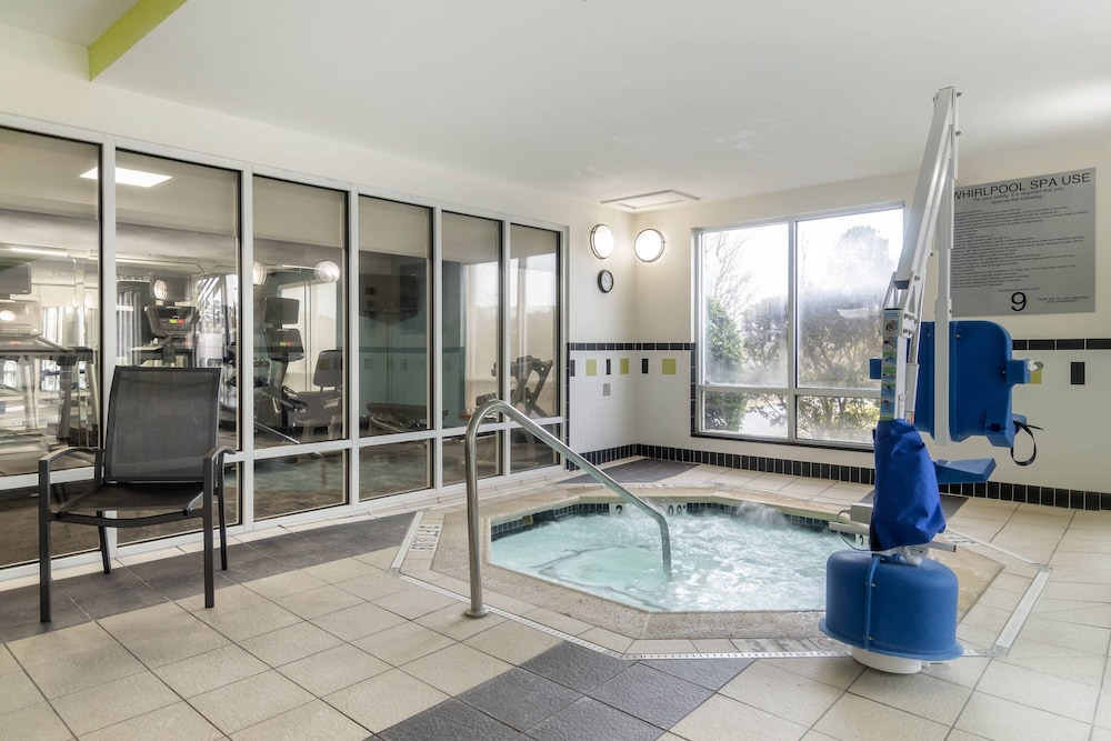 Fairfield Inn Suites Commerce 27/30