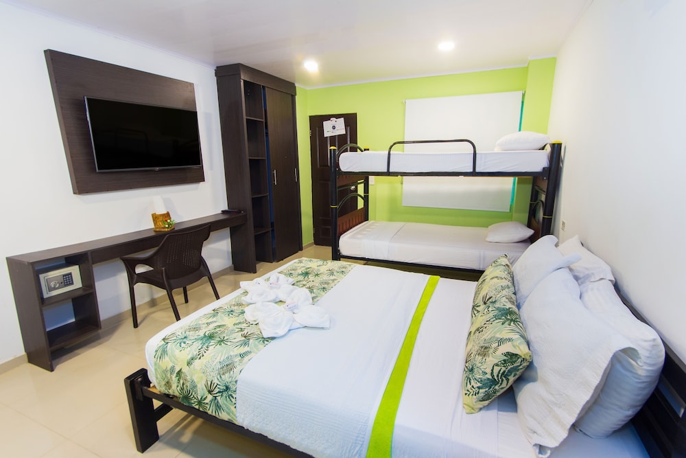 Hotel Marina Suites by GEH Suites 14/37