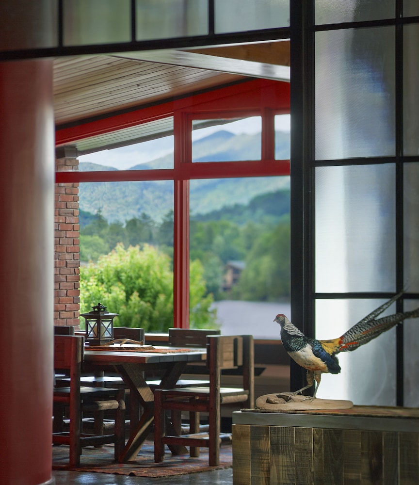 restaurant-cafeteria