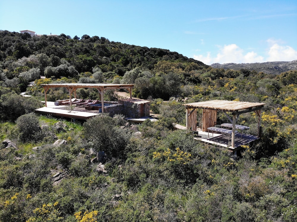 Hotel Version Maquis Santa Manza 2/50