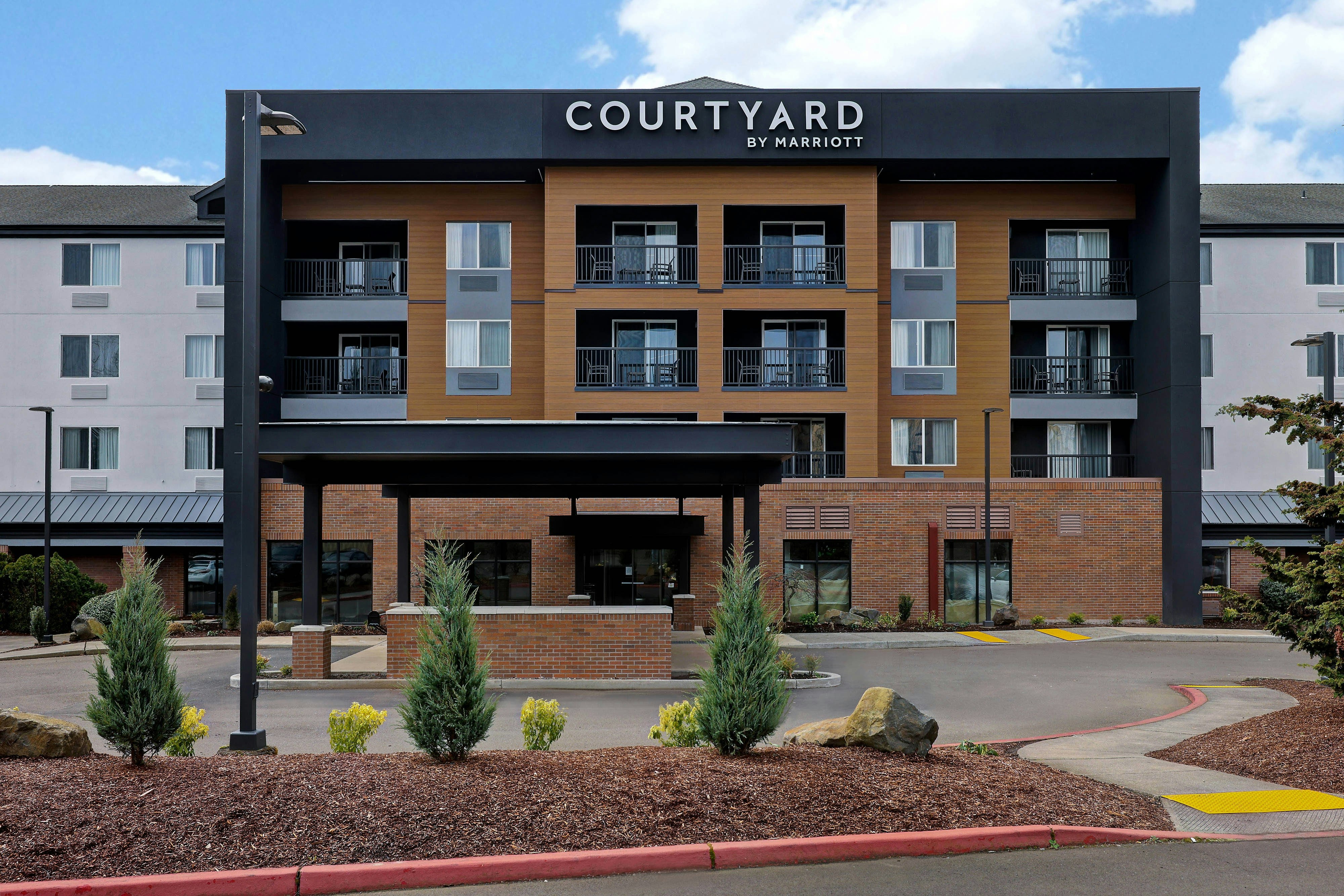 COURTYARD BY MARRIOTT PORTLAND SOUTHEAST CLACKAMAS in CLACKAMAS - OR