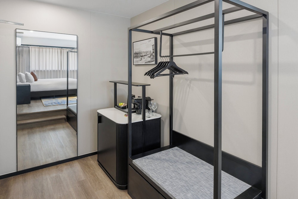 Madison Plaza Townsville 38/64