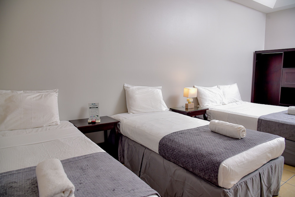 Xolotlan Hotel 23/74