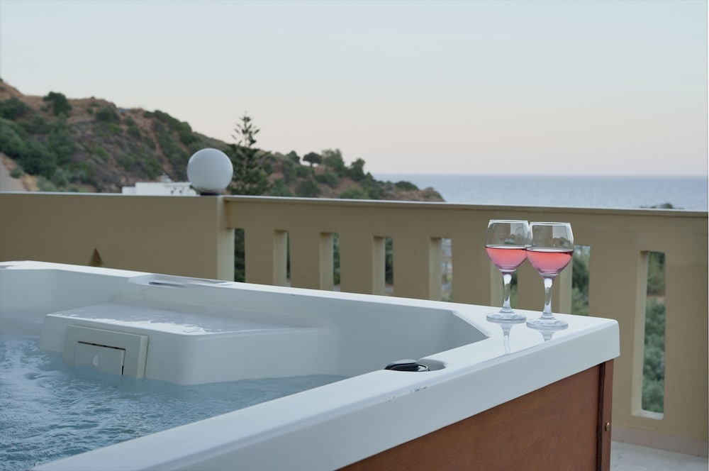 Sunrise Hotel and Apartments Rodakino 20/73