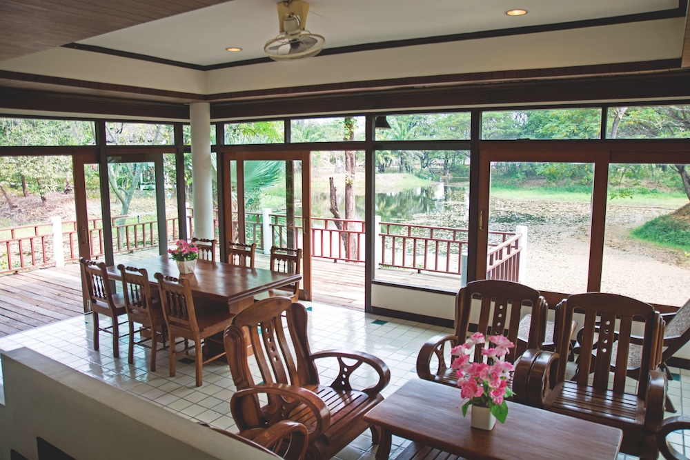 Tak Andaman Resort & Hotel 41/53
