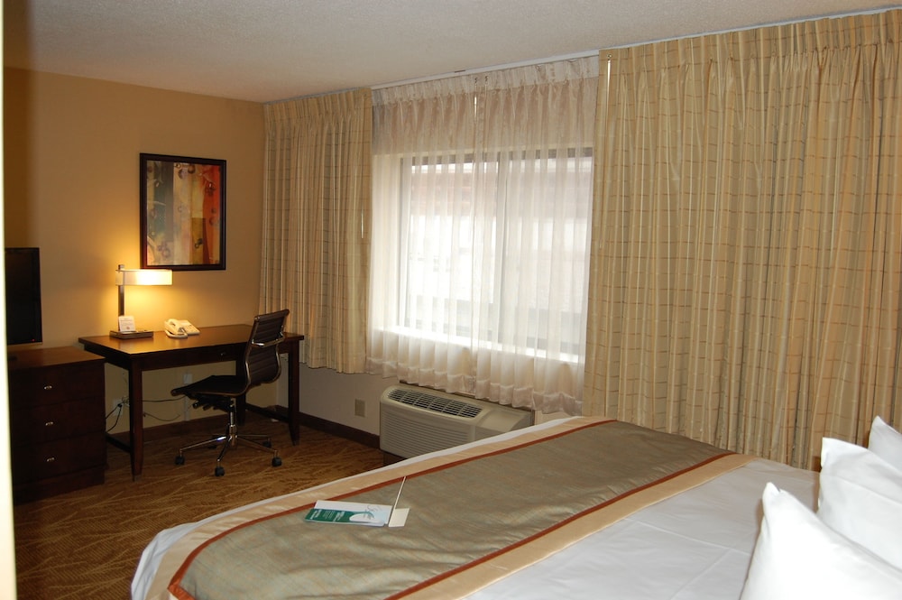 Kahler Inn and Suites - Mayo Clinic Area 23/60