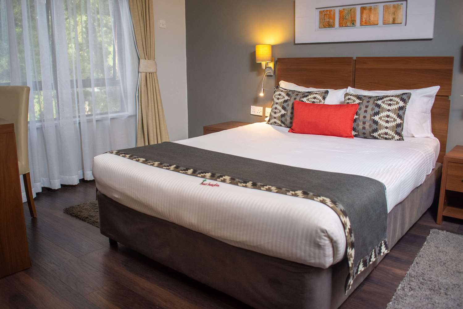 Heri Heights Hotel Apartments, SureStay Collection by BW 18/27