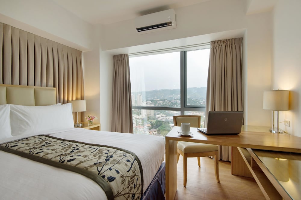 2 Bedrooms, Suite, Single, 1 King and 2 Double Beds، Quest Serviced Residences 2/6