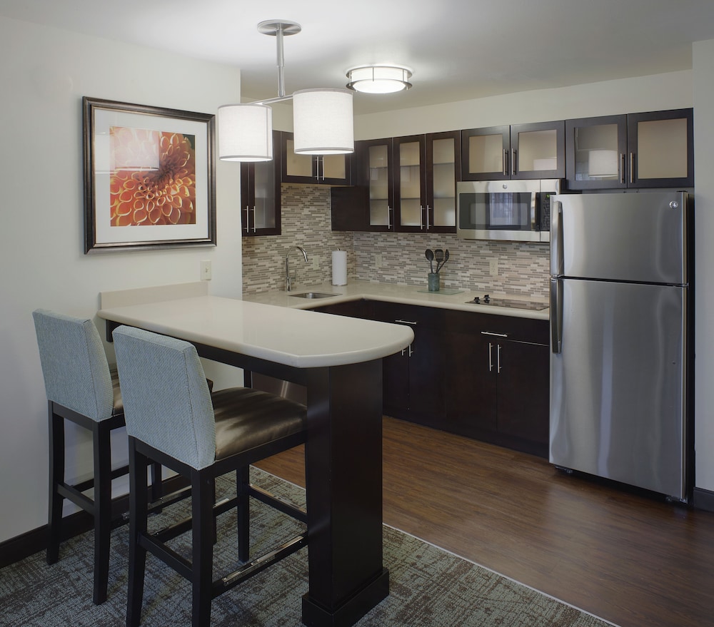 Staybridge Suites Fayetteville Univ of Arkansas 38/51