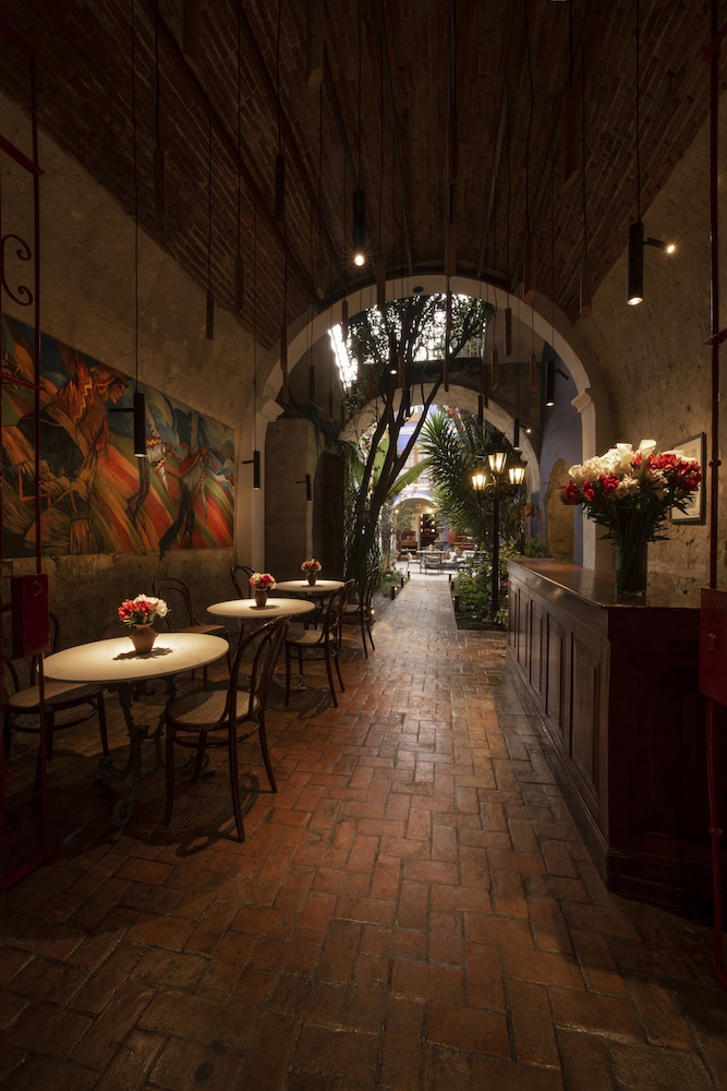 LA HOSTERIA 32/47